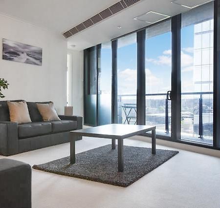 Mj Shortstay Whiteman St Apartment Melbourne Eksteriør billede